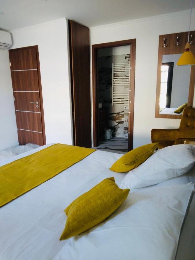 Bed and Breakfast A Casa Di Jo Calenzana Exterior foto